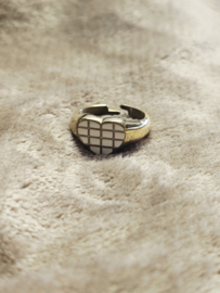 White Heart Ring