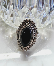 Varuna Zilveren Ring met Black Onyx