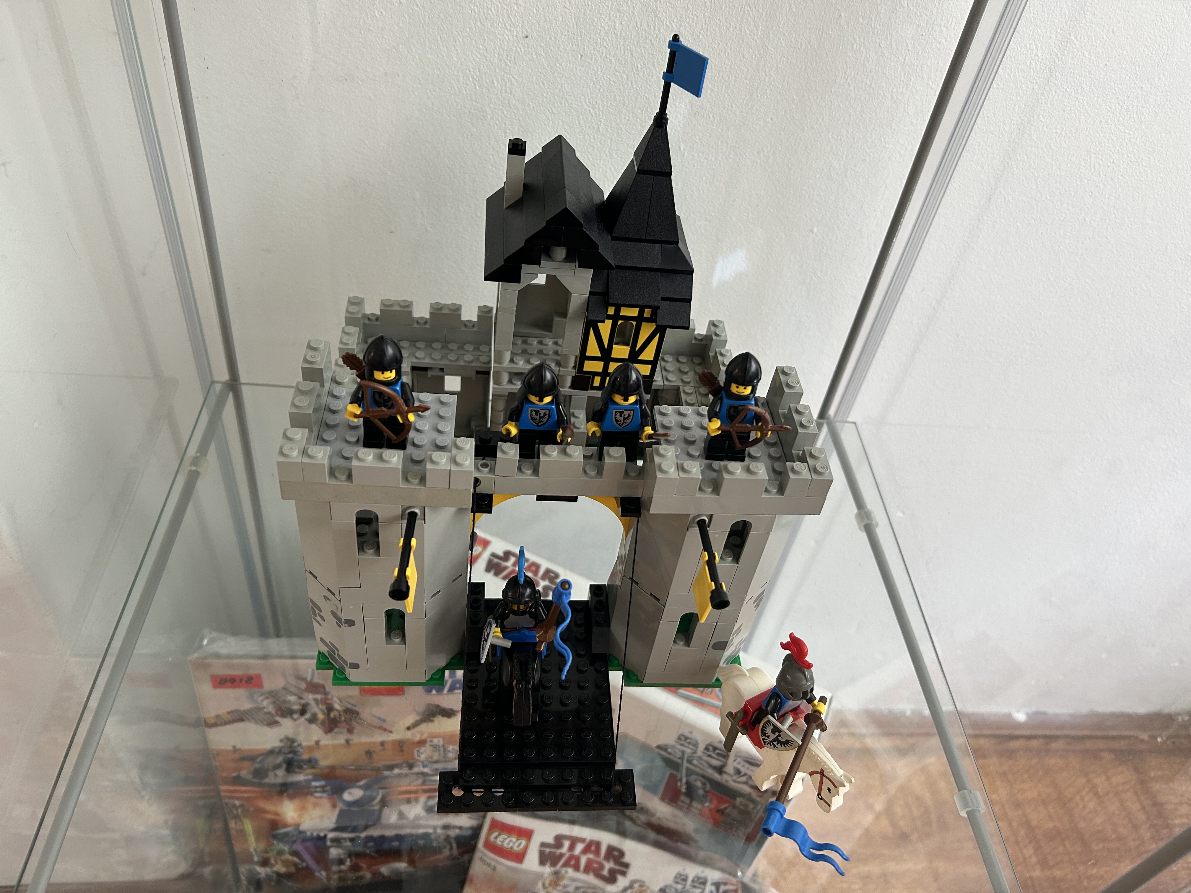 6074 Black Falcon’s Fortress