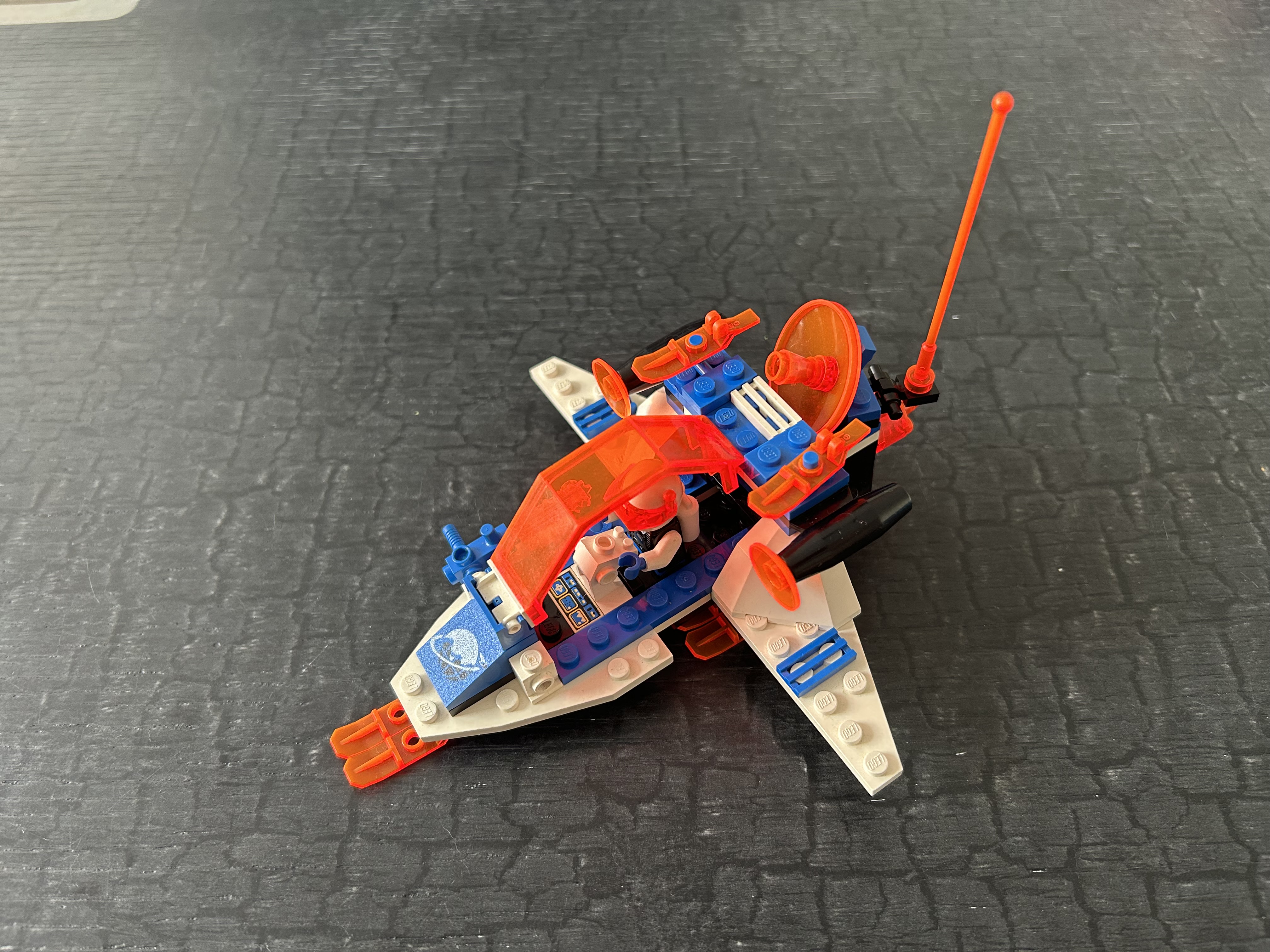 6879 Ice Planet 2002 Blizzard Baron