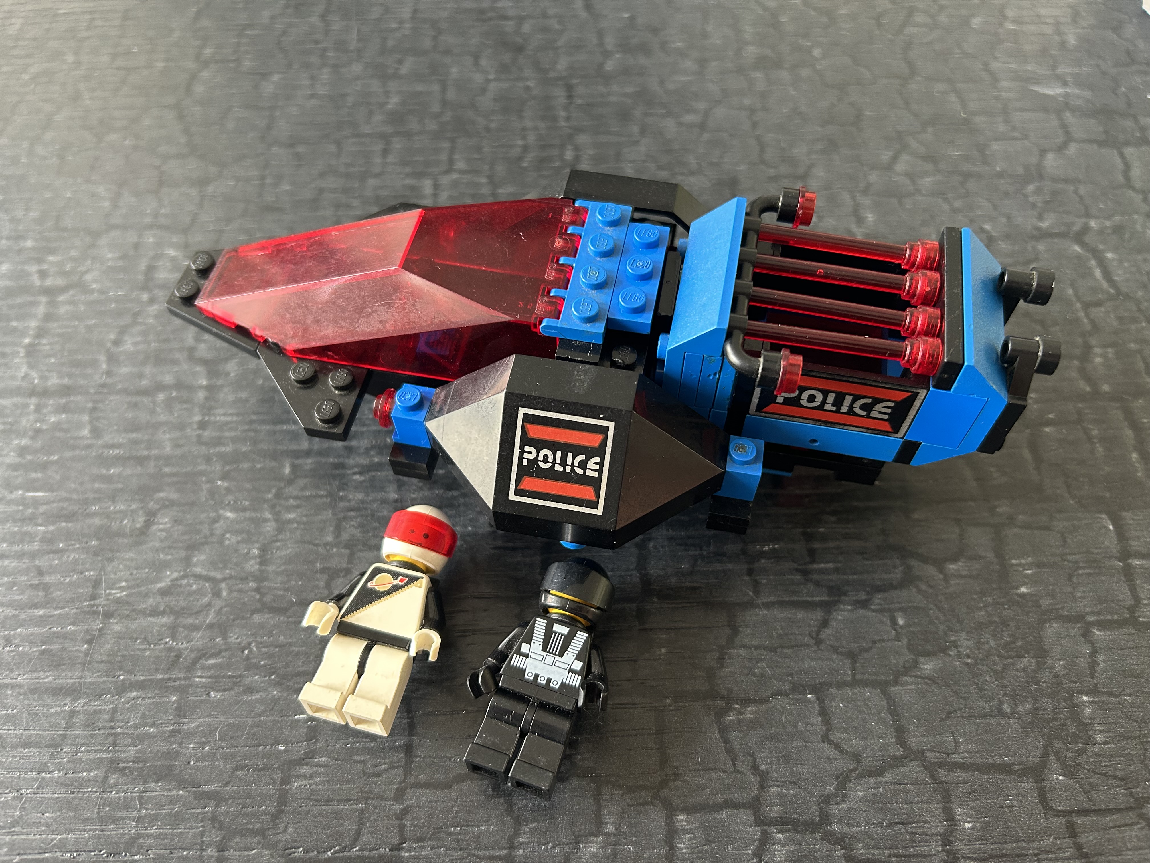 6886 Space police I Galactic peace keeper
