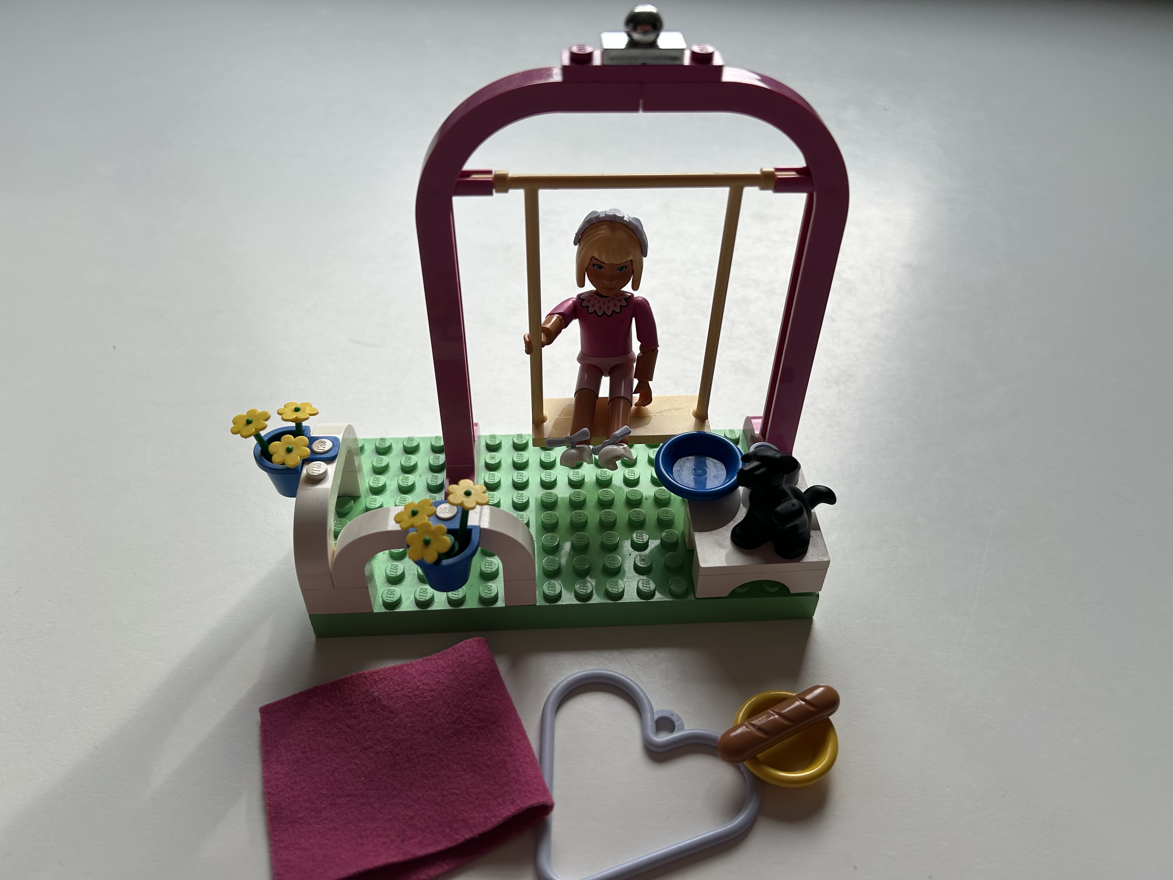 Lego Belville schommel met hondje
