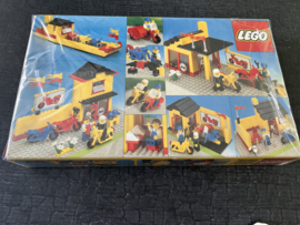 Lego 6373 Motorcycle shop