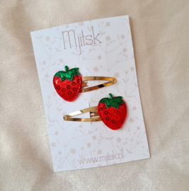 Strawberry Clips - Red
