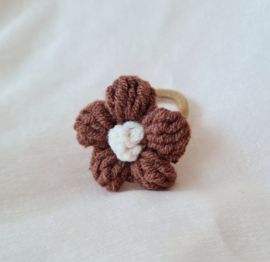 Knitted Daisy Brown