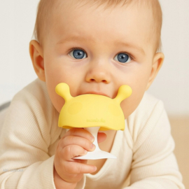 Mombella -  rustgevende mushroom bijtring – voor tandjes en kalmering- 3m+- Go Bananas/ geel