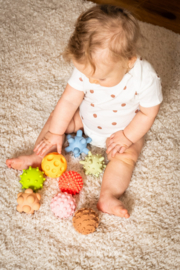 Tullo Sensorische ballen zonder gat- pastel -  Set van 8- 0m+ 0+ maanden