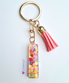 Letter I -  Multicolor hartjes ♡ roze kwastje