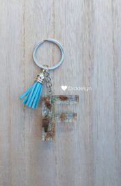 Letter F - Schelpen glitter ♡ blauw kwastje