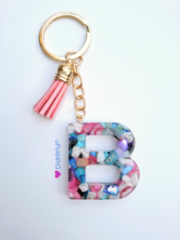 Letter B -  Multicolor Stone ♡ roze kwastje