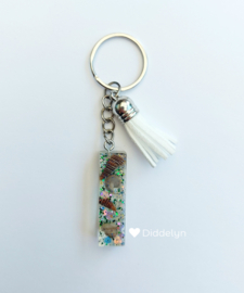 Letter I - Schelpen glitter ♡ wit kwastje