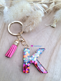 Letter K -  Multicolor Fuchsia ♡ roze kwastje