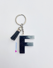 Letter F - Zwart met zilver ♡ zwart
