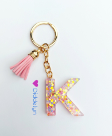 Letter K - Multicolor ster ♡ roze kwastje
