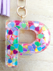 Letter P -  Multicolor hartjes ♡ lila