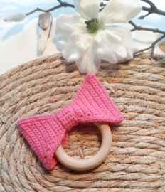 Bijtring strik Roze