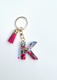 Letter K -  Multicolor Fuchsia ♡ roze kwastje