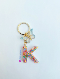 Letter K -  Multicolor sterretjes ♡ vlinder blauw