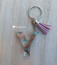 Letter Y - Schelpen glitter ♡ lila kwastje