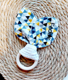Bijtring knuffeldoek Triangle White