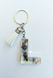 Letter L - Schelpen ♡ wit kwastje