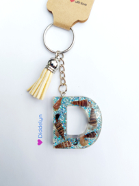 Letter D - Schelpen ♡ beige kwastje