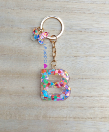 Letter B -  Multicolor hartjes ♡ vlinder