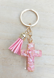 Kruis roze sleutelhanger