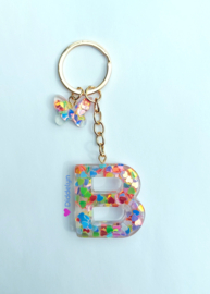Letter B -  Multicolor hartjes ♡ vlinder