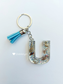 Letter U - Schelpen glitter ♡ licht blauw kwastje