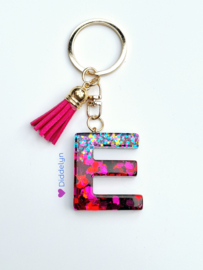 Letter E -  Multicolor Fuchsia ♡ roze kwastje