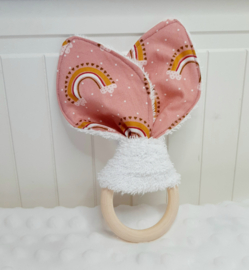 Bijtring knuffeldoek Pink Rainbow badstof wit