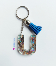 Letter U - Schelpen glitter (blauw kwastje)