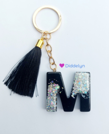 Letter M - Zwart en zilver glitter ♡ Zwart groot kwastje