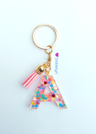 Letter A -  Multicolor hartjes ♡ roze kwastje