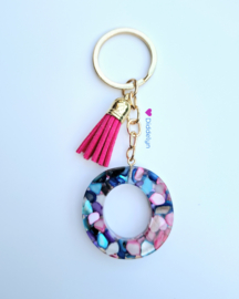 Letter O -  Multicolor Stone ♡ fuchsia kwastje