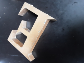 IJzeren letter E
