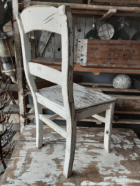 Oud houten stoeltje