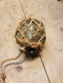 Oude glazen vissersbal