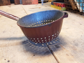 Emaille pannetje, vergiet