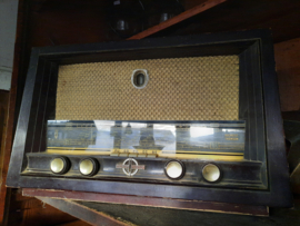 Oude buizenradio