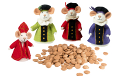 # Vilten Sintermuis met 3 Pietermuizen Fairtrade