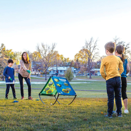 Rocking Pockets Toss Game