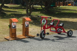 Houten laadstation E-trike