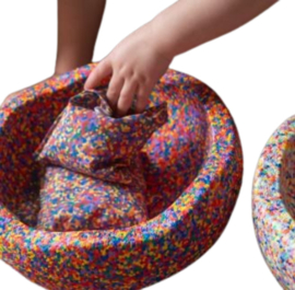 Sensorische pittenzakjes - Regenboog en confetti
