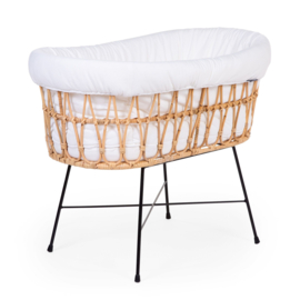 # Rattan wieg metalen onderstel, inclusief matras en Jersey hoes ecru