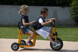 Pilot yellow tricycle 2 seats driewieler