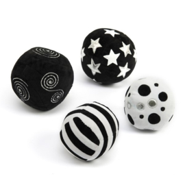 Zwart witte activiteitenballen, contrasterend