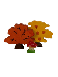 Houten herfst tafereel, bomen en paddenstoel