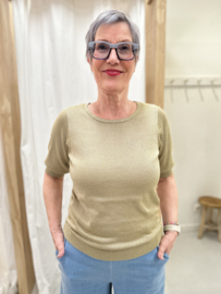 Red Button F top Sweet sparkle moss